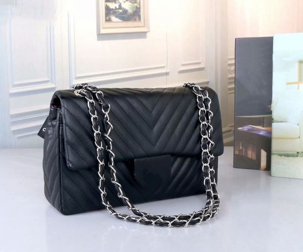 wallet clamshell design v-pattern chain crossbody bag fashion women bag luxury brand bag designer handbag silver buckle classic logo
wallet clamshell design v-pattern chain crossbody bag fashion women bag luxury brand bag designer handbag silver buckle classic logo