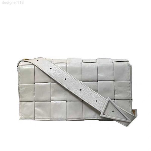 2022 fashion woven women's pillow underarm bag men's and universal waist single shoulder cross chest
2022 fashion woven women's pillow underarm bag men's and universal waist single shoulder cross chest