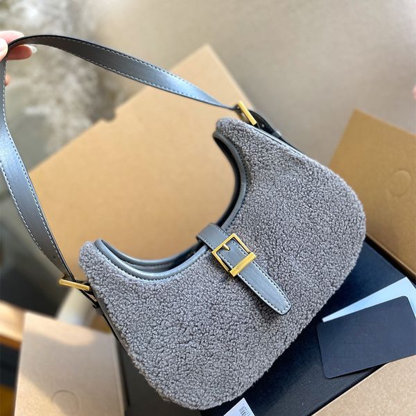designer bags women handbags vintage shoulder bag woman chest pack lady saddle leather handbag purse genuine leather bag
designer bags women handbags vintage shoulder bag woman chest pack lady saddle leather handbag purse genuine leather bag