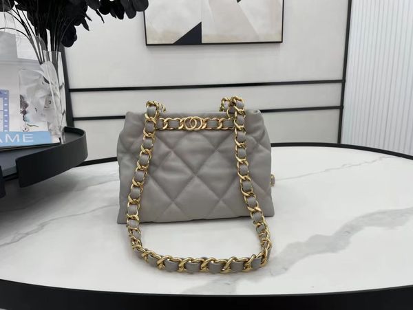 designer handbag one shoulder bag luxury women bag brand bag leather small shopping bag large capacity purse retro winter 29cm crossbody bag
designer handbag one shoulder bag luxury women bag brand bag leather small shopping bag large capacity purse retro winter 29cm crossbody bag