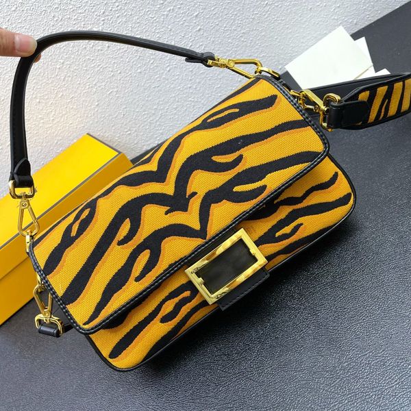 canvas baguette bag clamshell purse one shoulder bag tiger print design fashion handbag brand luxury women bag crossbody bag designer bag me
canvas baguette bag clamshell purse one shoulder bag tiger print design fashion handbag brand luxury women bag crossbody bag designer bag me
