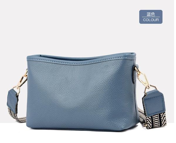 luxurys women chain crossbody bags designers heart wave pattern shoulder bags messenger bags pruse chain tote with dust bag
luxurys women chain crossbody bags designers heart wave pattern shoulder bags messenger bags pruse chain tote with dust bag