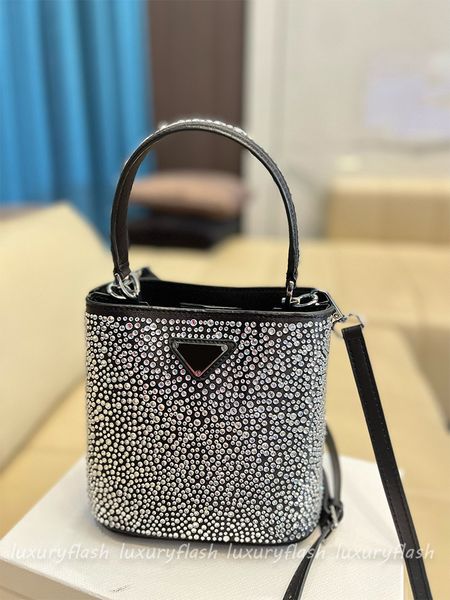 designer fashion tote bags handbags panier womens full diamond crystal bag satin handbags elegant women party evening bags luxury totes shou
designer fashion tote bags handbags panier womens full diamond crystal bag satin handbags elegant women party evening bags luxury totes shou