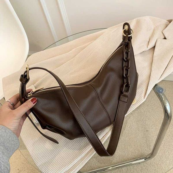 shoulder bags 2023 women soft leather handbags vintage crossbody for solid chains female sac a main new 230116
shoulder bags 2023 women soft leather handbags vintage crossbody for solid chains female sac a main new 230116