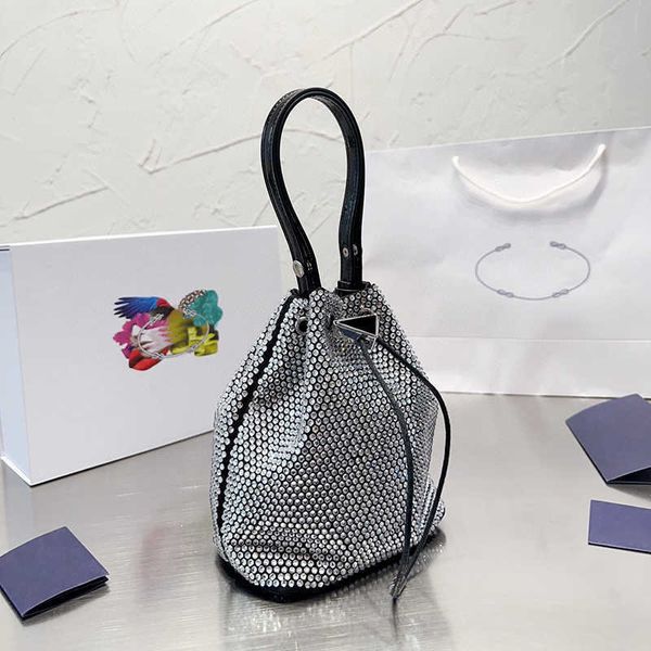 triangle diamonds bucket bags shoulder bags luxury designer bag women designers handbag shoulder crossbody bags rhinestone tote bag ladies p
triangle diamonds bucket bags shoulder bags luxury designer bag women designers handbag shoulder crossbody bags rhinestone tote bag ladies p