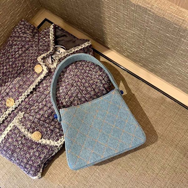 fashion handbags shoulder luxurys designer bags women handbag genuine bag flip cover crossbody handbag clutch bag stylish and versatile smal
fashion handbags shoulder luxurys designer bags women handbag genuine bag flip cover crossbody handbag clutch bag stylish and versatile smal