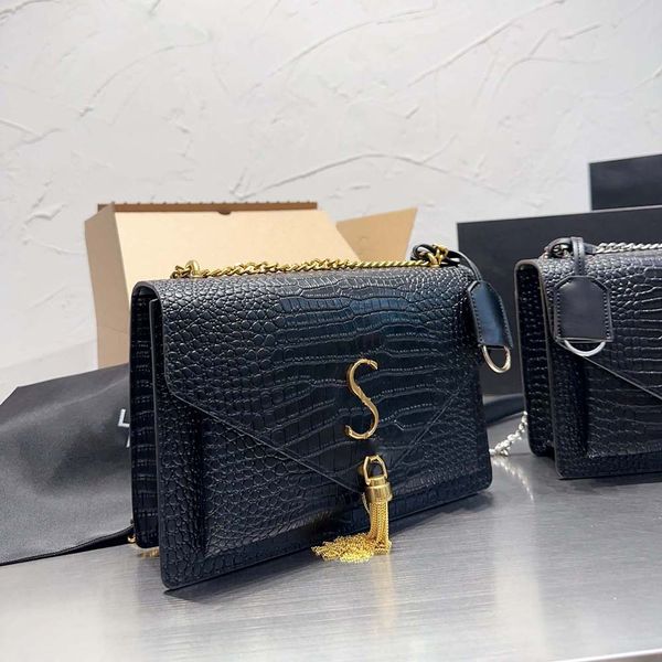 designer bag bags totes wallet handbag women classic imitation brand letter stitching leather shoulder bag tassel commuting dinner wallet
designer bag bags totes wallet handbag women classic imitation brand letter stitching leather shoulder bag tassel commuting dinner wallet