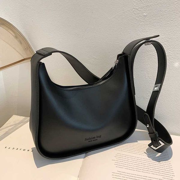 shoulder bags new vintage crossbody for women designer luxury handbags female bag solid color messenger simple sac 230116
shoulder bags new vintage crossbody for women designer luxury handbags female bag solid color messenger simple sac 230116