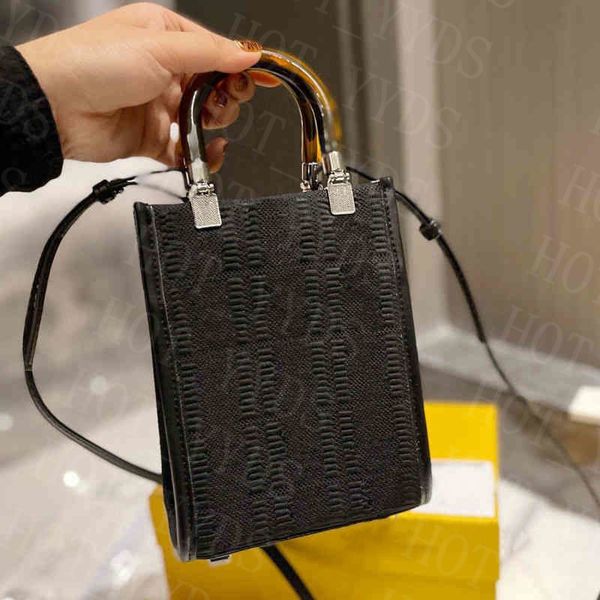 tote evening mini bags designer women embroidery handbag amber handle shoulder bags messenger crossbody clutch lady purse 220524multi poche
tote evening mini bags designer women embroidery handbag amber handle shoulder bags messenger crossbody clutch lady purse 220524multi poche