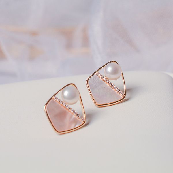 freshwater pearl earrings s925 silver needle crystal diamond ear studs lady/girl fashion jewelr gift box, Golden;silver
freshwater pearl earrings s925 silver needle crystal diamond ear studs lady/girl fashion jewelr gift box, Golden;silver