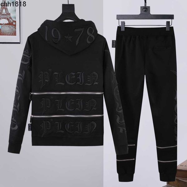 plein bear mens hoodie jacket trousers crystal skull tracksuit men hoodies casual tracksuits jogger jackets pants sets sporting suit 74164, Gray
plein bear mens hoodie jacket trousers crystal skull tracksuit men hoodies casual tracksuits jogger jackets pants sets sporting suit 74164, Gray