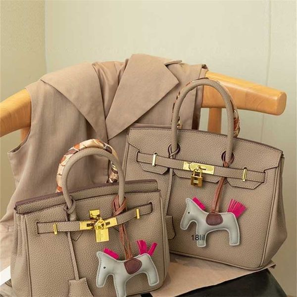 designer bags birkin herme 5a elephant gray bag new womens summer large capacity portable cross car dualpurpose platinum leather
designer bags birkin herme 5a elephant gray bag new womens summer large capacity portable cross car dualpurpose platinum leather
