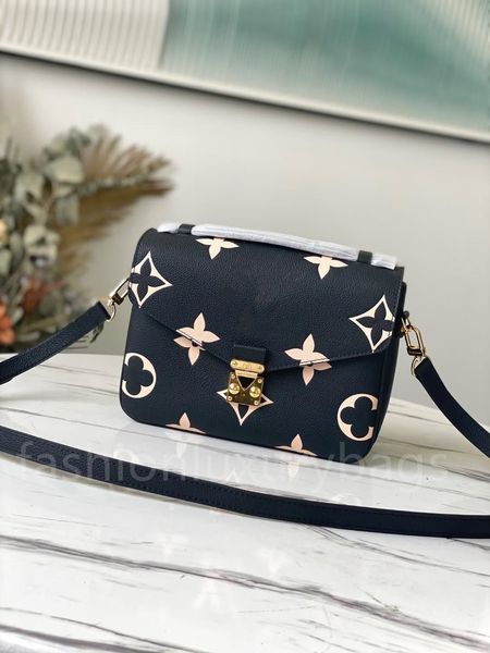 shoulder bags luxurys designers bag embossing flower pochette women handbag messenger bags genuine leather metis elegant womens shoulder cro
shoulder bags luxurys designers bag embossing flower pochette women handbag messenger bags genuine leather metis elegant womens shoulder cro