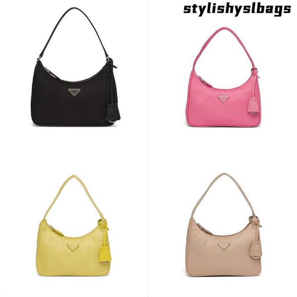 shoulder bags re-edition underarm clutch bag 2000 nylon leather shoulder bags women crossbody messenger hobo purses lady handbag luxurys des
shoulder bags re-edition underarm clutch bag 2000 nylon leather shoulder bags women crossbody messenger hobo purses lady handbag luxurys des