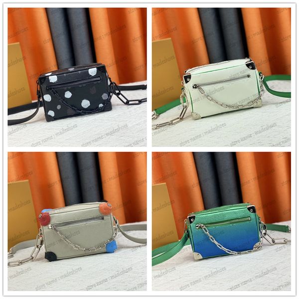 mini soft trunk shoulder bag leather monograms chain-link handle bag mens women designer luxury clutch box old flower cross body m81219 m444
mini soft trunk shoulder bag leather monograms chain-link handle bag mens women designer luxury clutch box old flower cross body m81219 m444