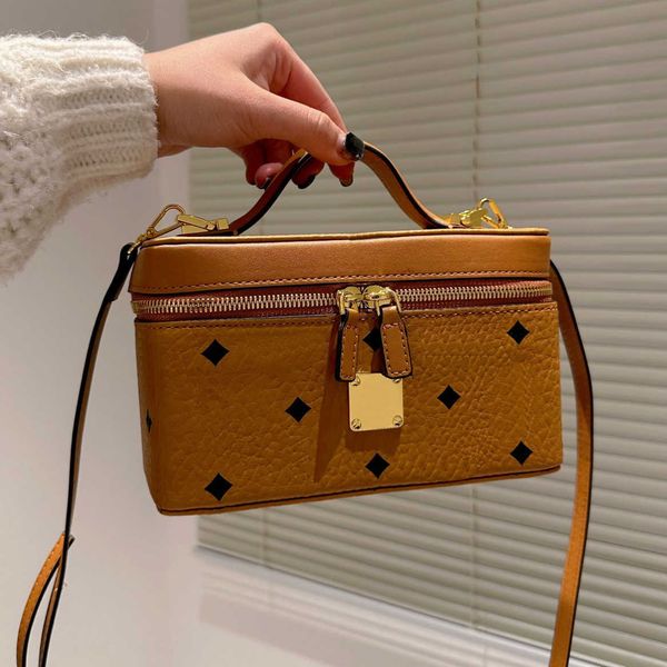 cosmetic bags cases makeup bags women designer bag toiletrys toiletry pouch womens fashionable classic versatile designers handbag wallet
cosmetic bags cases makeup bags women designer bag toiletrys toiletry pouch womens fashionable classic versatile designers handbag wallet