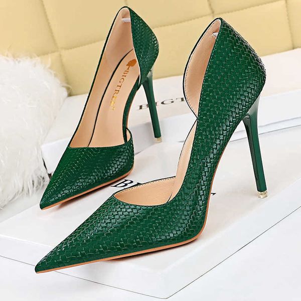 dress shoes shoes summer women pumps new designer weave pattern high heels stiletto party shoes fashion women heels plus size 42 43 220117, Black
dress shoes shoes summer women pumps new designer weave pattern high heels stiletto party shoes fashion women heels plus size 42 43 220117, Black