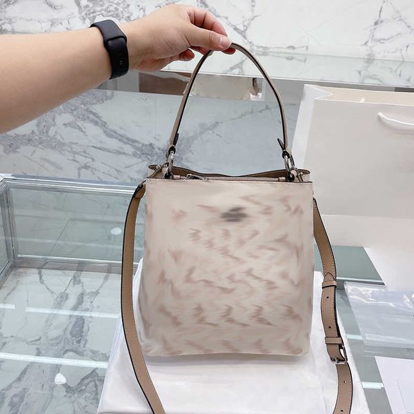 printed bucket bags 4 style shoulder bags coabag women luxurys handbag leather tote bag brown designer crossbody bags fashion purse 230109
printed bucket bags 4 style shoulder bags coabag women luxurys handbag leather tote bag brown designer crossbody bags fashion purse 230109