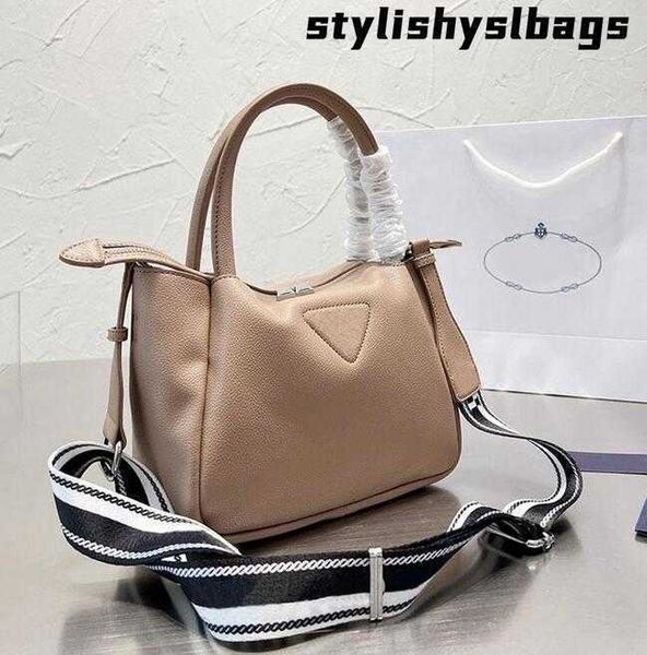 shoulder bags designer handbag leather hobo bags crossbody tote bag women shoulder bag adjustable splice letters striped nylon strap hardwar
shoulder bags designer handbag leather hobo bags crossbody tote bag women shoulder bag adjustable splice letters striped nylon strap hardwar