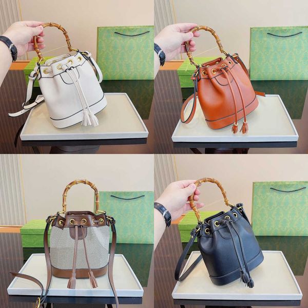 evening bags shoulder bags designer bag crossbody bag ladies handheld bamboo bucket bags handbags women handbag wallet fashion solid color p
evening bags shoulder bags designer bag crossbody bag ladies handheld bamboo bucket bags handbags women handbag wallet fashion solid color p