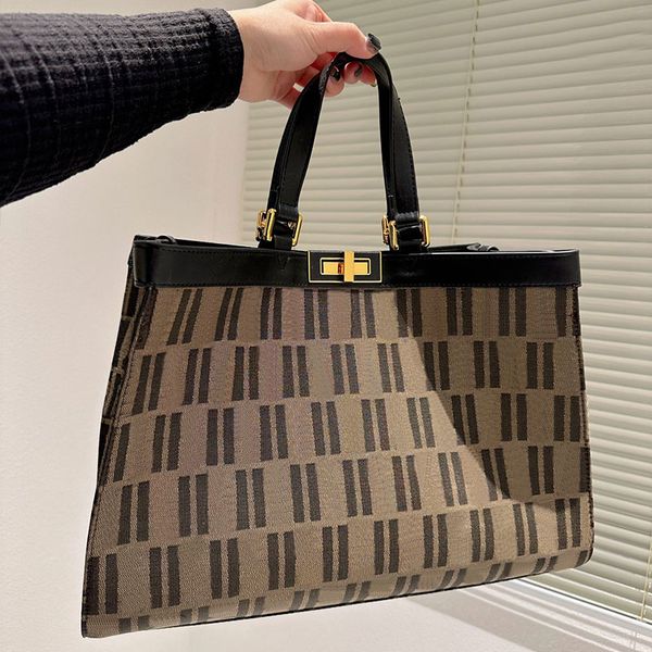 canvas tote bag large capacity package shopping bags women fashion full letter handbag purse shoulder bag twist lock bags golden hardware 5a
canvas tote bag large capacity package shopping bags women fashion full letter handbag purse shoulder bag twist lock bags golden hardware 5a
