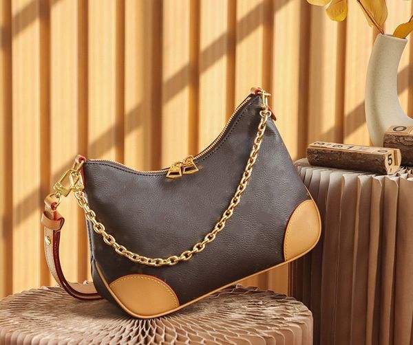 2023 shoulder bags the est gold coin tag of the season hobo hippie oil wax calfskin antique hardware m45832
2023 shoulder bags the est gold coin tag of the season hobo hippie oil wax calfskin antique hardware m45832