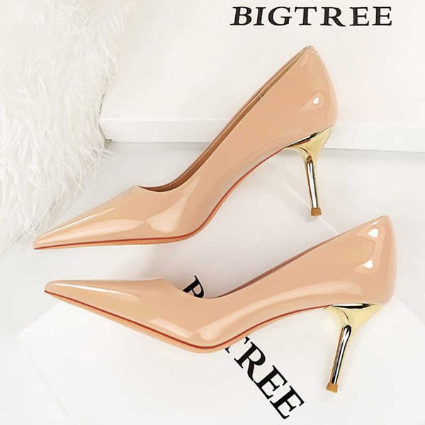 dress shoes women 7.5 cm cm heels patent leather woman pumps pointed toe stiletto high heels luxury metal heel lady office shoes 220117, Black
dress shoes women 7.5 cm cm heels patent leather woman pumps pointed toe stiletto high heels luxury metal heel lady office shoes 220117, Black