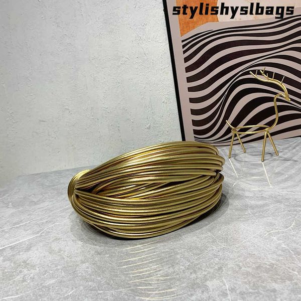 clutch bags 2023 new knotted designer jodie dumplings pull bread same style woven cloud imported water soft microfiber material p6n2
clutch bags 2023 new knotted designer jodie dumplings pull bread same style woven cloud imported water soft microfiber material p6n2