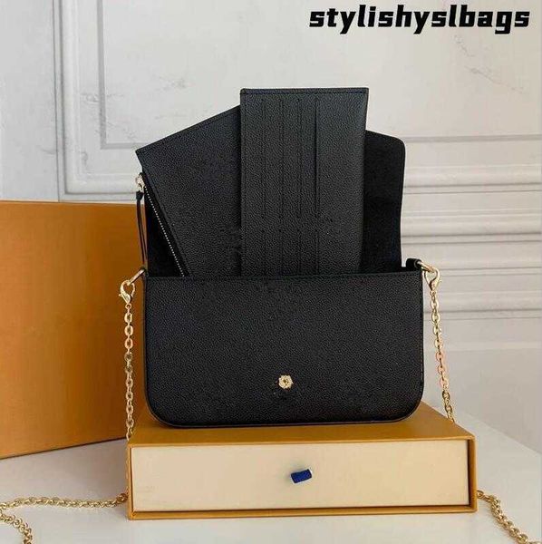 cosmetic bags cases luxury designer woman bag handbag shoulder bags original purse embossed patterns flowers letters card slot three in one
cosmetic bags cases luxury designer woman bag handbag shoulder bags original purse embossed patterns flowers letters card slot three in one