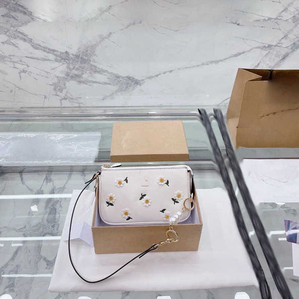 shoulder bags designers shoulder bags cobag small daisy pearl mahjong bag women designer bag classic luxury handbag brand wallet vintage cro
shoulder bags designers shoulder bags cobag small daisy pearl mahjong bag women designer bag classic luxury handbag brand wallet vintage cro