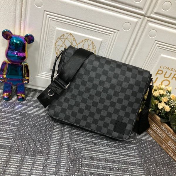 fashion classic messenger bags man briefcase high leather lining luxury bag work designer size 25-22-7cm m46255
fashion classic messenger bags man briefcase high leather lining luxury bag work designer size 25-22-7cm m46255