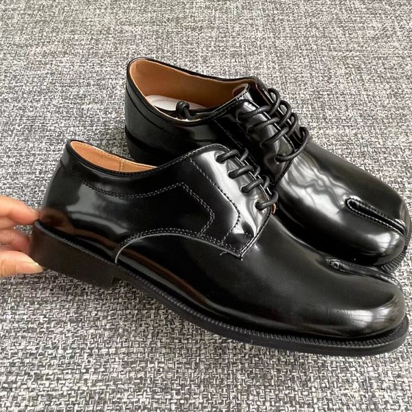 new round head flat sole single shoe, genuine leather upper, deep lace-up, comfortable and breathable high-end spring and autumn women', Black
new round head flat sole single shoe, genuine leather upper, deep lace-up, comfortable and breathable high-end spring and autumn women', Black