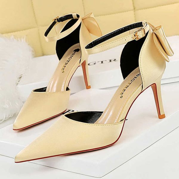dress shoes shoes bow-knot kitten heels women pumps satin stiletto high heels party shoes hollow out woman sandals plus size 43 220117, Black
dress shoes shoes bow-knot kitten heels women pumps satin stiletto high heels party shoes hollow out woman sandals plus size 43 220117, Black