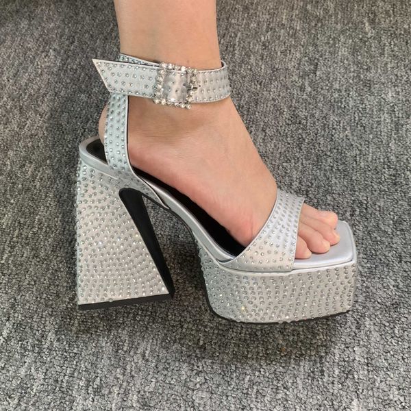 dress shoes sandals platform sandals women thick bottom gladiator sandals peep toe women's shoes 2022 trend crystal graffiti high-heele, Black
dress shoes sandals platform sandals women thick bottom gladiator sandals peep toe women's shoes 2022 trend crystal graffiti high-heele, Black