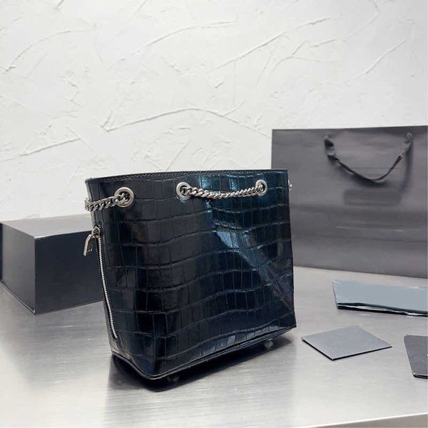 drawstring totes handbags crossbody plaid leather women brand designer chain single messengers purses 220118
drawstring totes handbags crossbody plaid leather women brand designer chain single messengers purses 220118