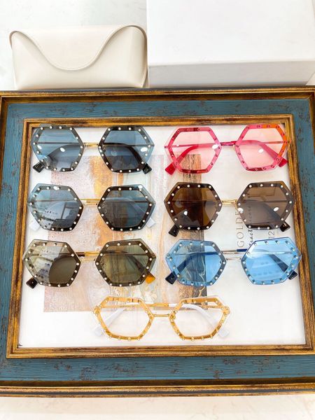 men sunglasses for women latest selling fashion sun glasses mens sunglass gafas de sol glass uv400 lens with random matching 2035, White;black
men sunglasses for women latest selling fashion sun glasses mens sunglass gafas de sol glass uv400 lens with random matching 2035, White;black