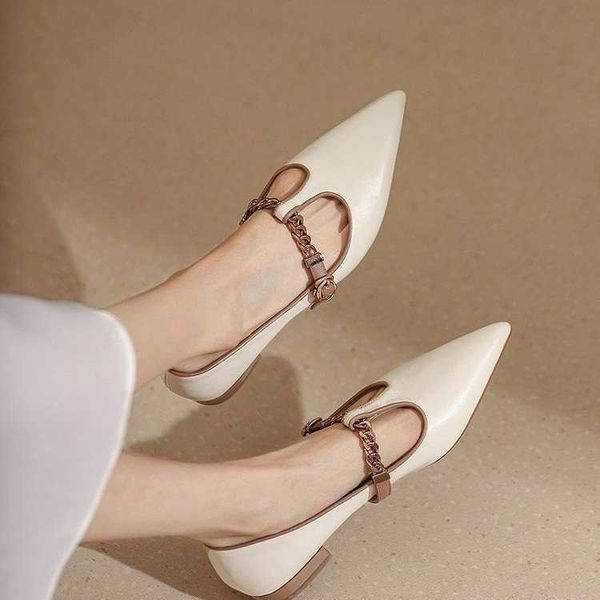 dress shoes 2023 early spring and autumn new style chain buckle pointed thick heel shoes small french low-heeled women's shoes, Black
dress shoes 2023 early spring and autumn new style chain buckle pointed thick heel shoes small french low-heeled women's shoes, Black