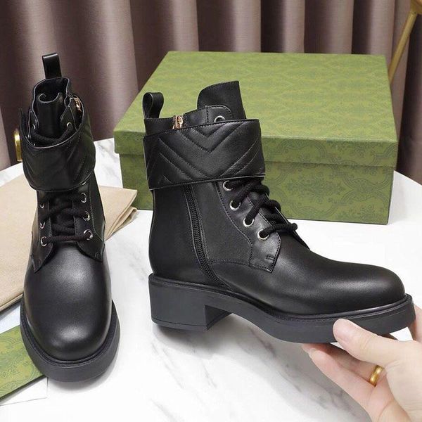 2022 og designer leather martin boots fashion spring and autumn women's boots round toe metal decoration temperament british style xkxp, Black
2022 og designer leather martin boots fashion spring and autumn women's boots round toe metal decoration temperament british style xkxp, Black