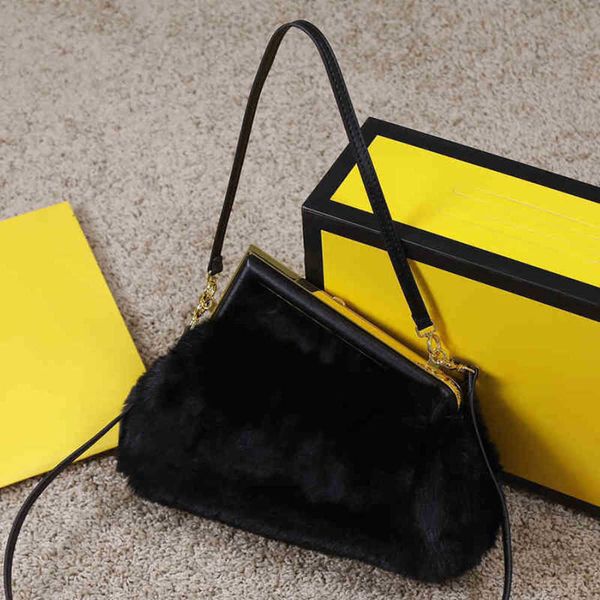 shoulder bags totes messenger bag fashion designer handbags women hairy decorate crossbody handbag ladies purses 1230
shoulder bags totes messenger bag fashion designer handbags women hairy decorate crossbody handbag ladies purses 1230