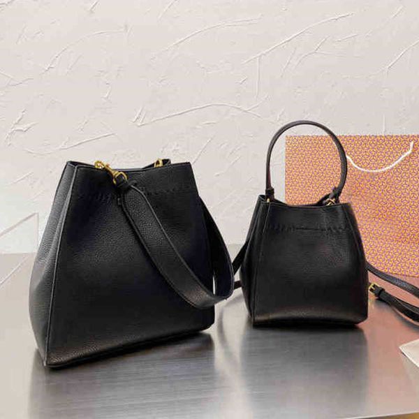 tote bag women luxury bag large leather handbags designer totes bags elegant bucket shoulder wallet soft light durable casual lady purses 22
tote bag women luxury bag large leather handbags designer totes bags elegant bucket shoulder wallet soft light durable casual lady purses 22