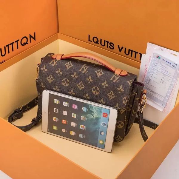 luxury brand designer crossbody bag women's handheld crossbody bag oxidized leather elegant one shoulder bag cross-body louise purse vu
luxury brand designer crossbody bag women's handheld crossbody bag oxidized leather elegant one shoulder bag cross-body louise purse vu