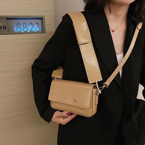 women shoulder crossbody flap bag handbag purse wallets totes handle messenger postmen trapezoid hasp envelope backpack letter ciuciu bags j
women shoulder crossbody flap bag handbag purse wallets totes handle messenger postmen trapezoid hasp envelope backpack letter ciuciu bags j