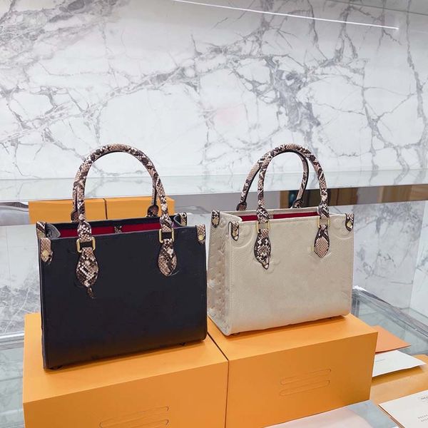 famous designer bags the tote bag fashion luxury women crossbody handbags leather purses shoulder square handbag bags versatile temperament
famous designer bags the tote bag fashion luxury women crossbody handbags leather purses shoulder square handbag bags versatile temperament
