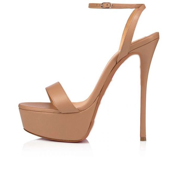 classic stiletto sandals are simple,elegant and slim starting from the exposed heel.this shoe is made of black patent leather beautiful
classic stiletto sandals are simple,elegant and slim starting from the exposed heel.this shoe is made of black patent leather beautiful