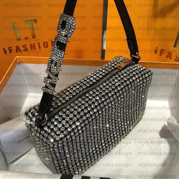 totes totes diamonds 2022 bag new women's leather chain inlaid with bright hand-held underarm designer women luxury hands 012023h
totes totes diamonds 2022 bag new women's leather chain inlaid with bright hand-held underarm designer women luxury hands 012023h