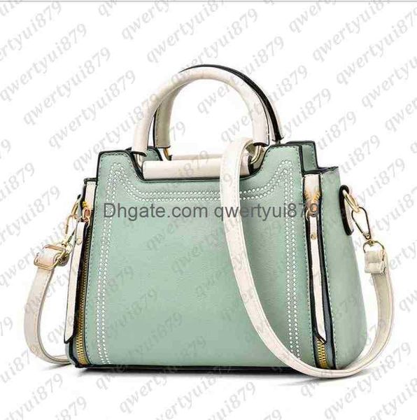 clutch bags new leather handbags fashion color matching handbag large capacity shoulder bag fashion one shoulder diagonal small square bag 0
clutch bags new leather handbags fashion color matching handbag large capacity shoulder bag fashion one shoulder diagonal small square bag 0