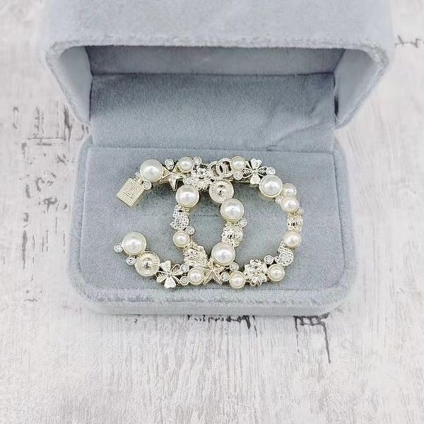 fashion jewelry luxury women men designer brooch double letter brooches 18k gold plated inlay crystal rhinestone jewelry broche charm pearl, Gray
fashion jewelry luxury women men designer brooch double letter brooches 18k gold plated inlay crystal rhinestone jewelry broche charm pearl, Gray