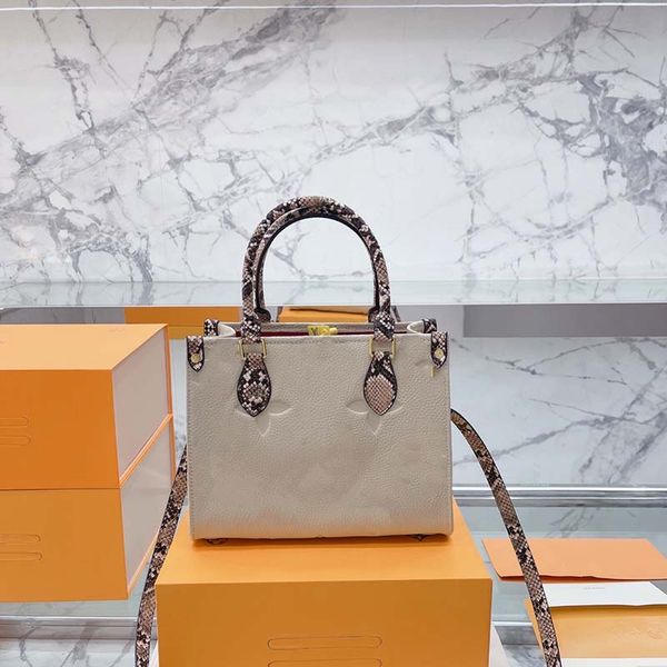 womens lady designer the tote bag wallets practical handbag large famous capacity plain shoulder handbags crossbody casual fashion versatile
womens lady designer the tote bag wallets practical handbag large famous capacity plain shoulder handbags crossbody casual fashion versatile