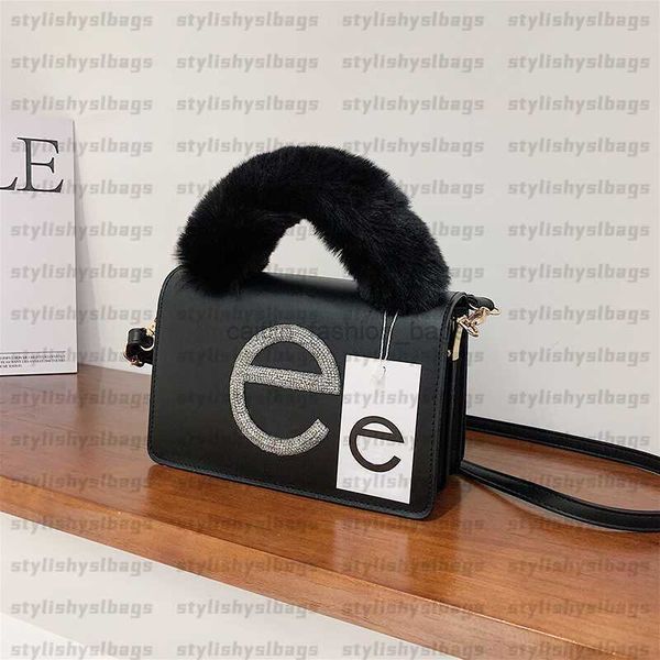 totes totes fashion brand women's bag famous designer autumn winter new plush one shoulder luxury 012023h
totes totes fashion brand women's bag famous designer autumn winter new plush one shoulder luxury 012023h