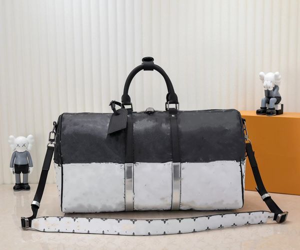 designers duffel bags 45cm 50cm 55cm luxury large capacity travel sale women men genuine leather shoulder fashion bag carry rivets with lock
designers duffel bags 45cm 50cm 55cm luxury large capacity travel sale women men genuine leather shoulder fashion bag carry rivets with lock